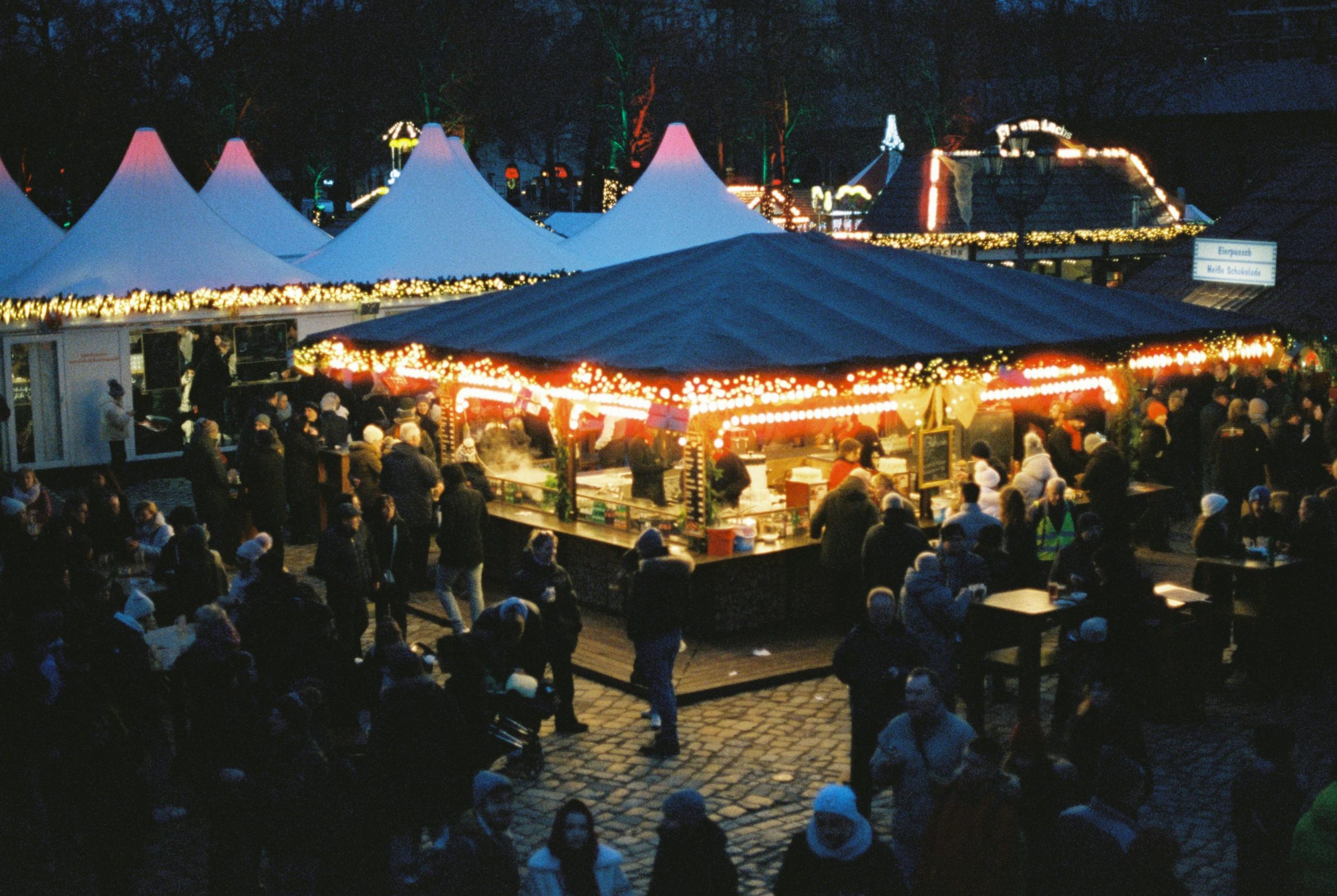 Best Small Towns for Food Festivals 2025